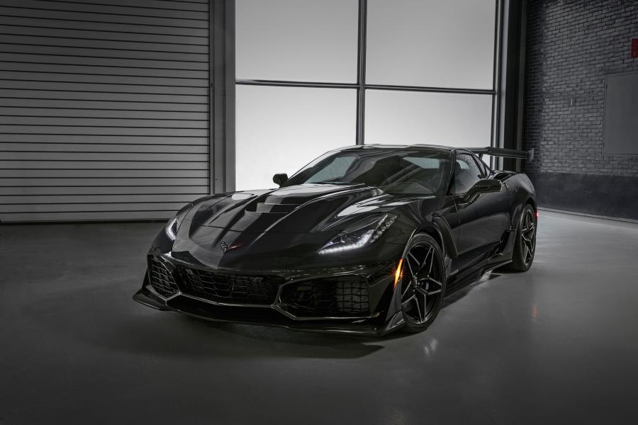  Chevrolet Corvette ZR1 (C7) 2018 года  (фото 14 из 67)